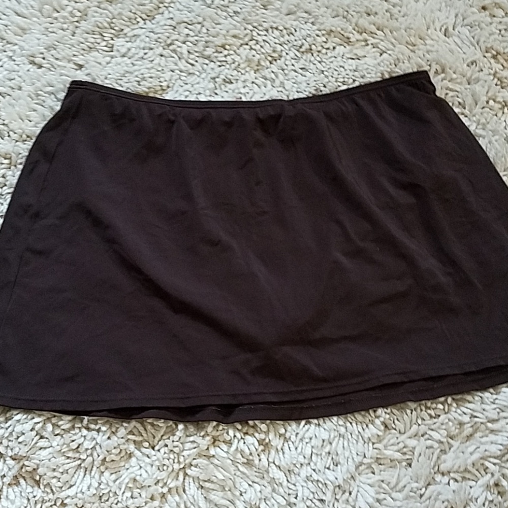 Swim skirt free with 2+ bundle
